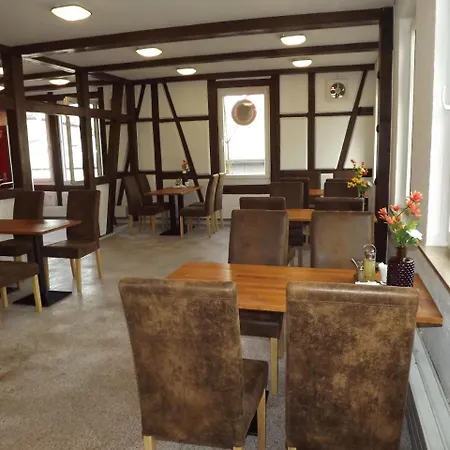 Hotel Zum Weissen Ochsen 3*